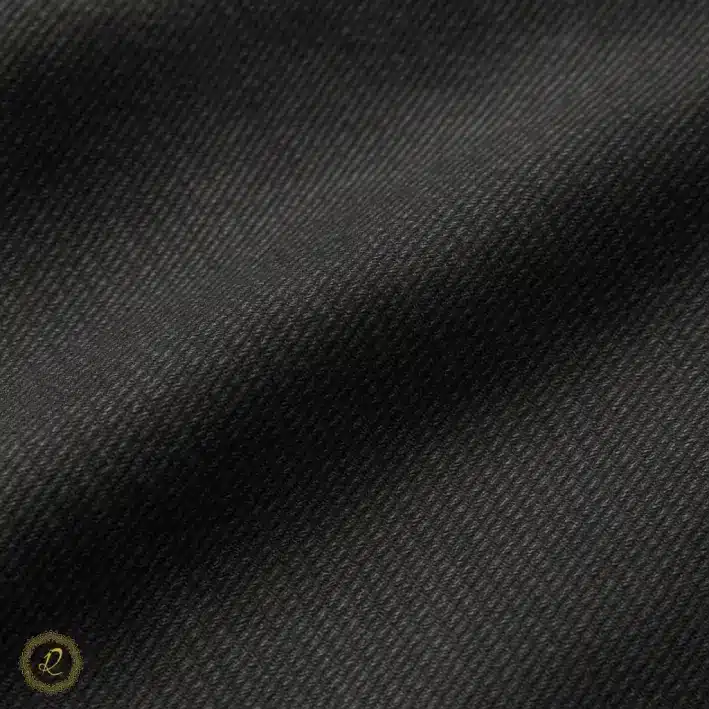 نمای نزدیک از بافت پارچه پشم Super 150 ایتالیایی با الیاف ظریف