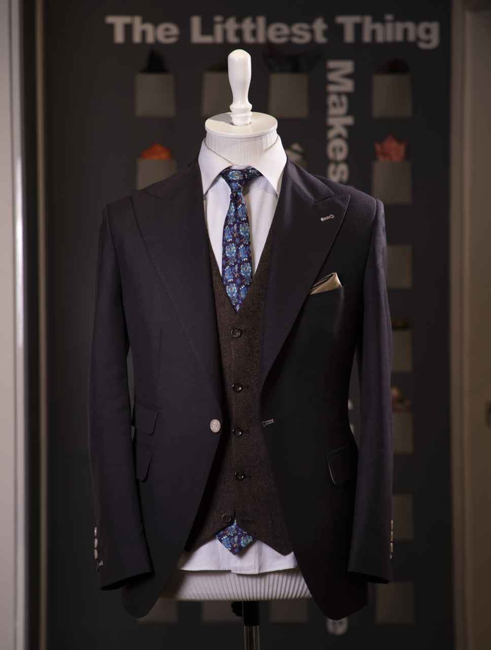 کت شلوار اداری و سازمانی 71 نمونه کار های دوخت کت شلوار اداری جدید ۱۴۰۵ (1)